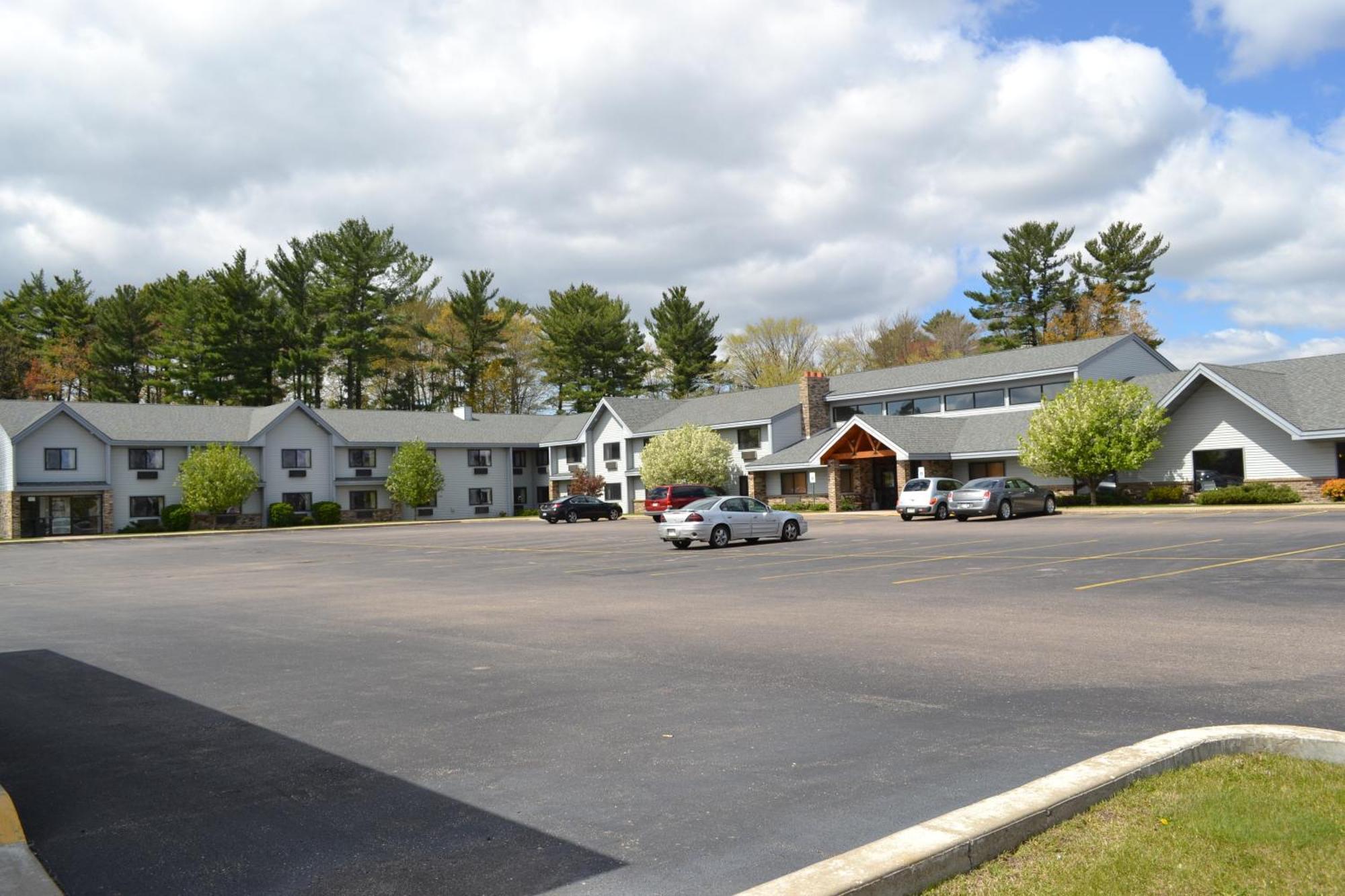 Cobblestone Hotel&Suites - Wisconsin Rapids Esterno foto
