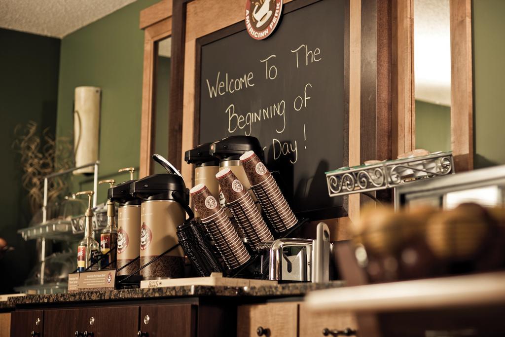 Cobblestone Hotel&Suites - Wisconsin Rapids Esterno foto